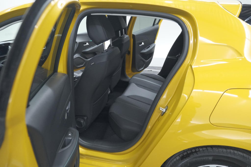 Peugeot 208 puretech 100 allure pack | adaptieve cruise control | camera | 