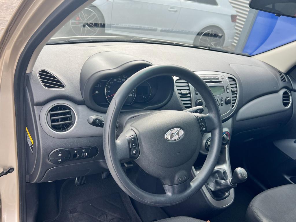 Hyundai I 10 1.2 i-motion cool, airco enz..