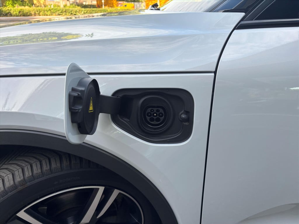 Volvo XC40 1.5 t5 recharge r-design|bliss|panoramadak|memorystoelen|stuur-s