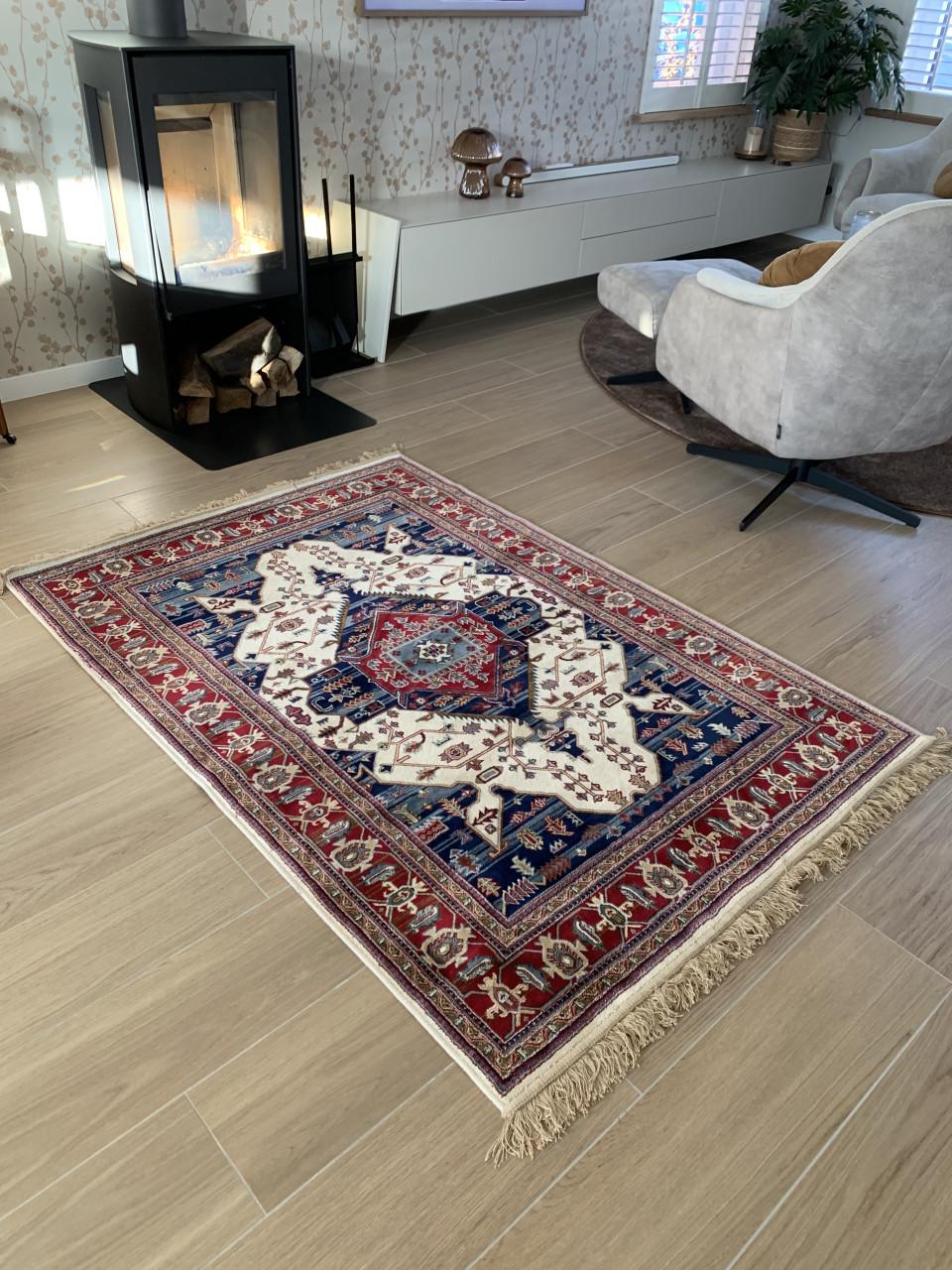 ✨Prachtig Sfeervol Vintage Vloerkleed gemaakt van Zijde✨