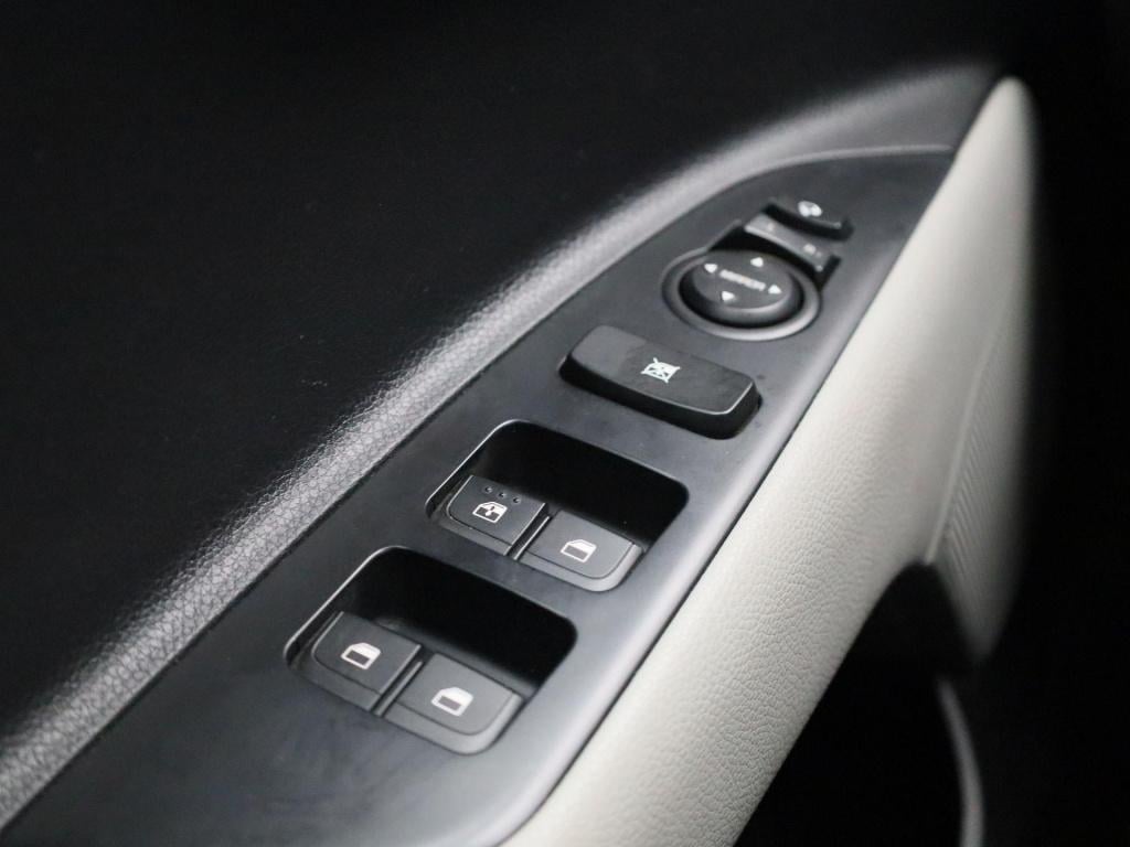 Kia Stonic 1.0 t-gdi mhev black edition | navigatie | apple carplay / andro