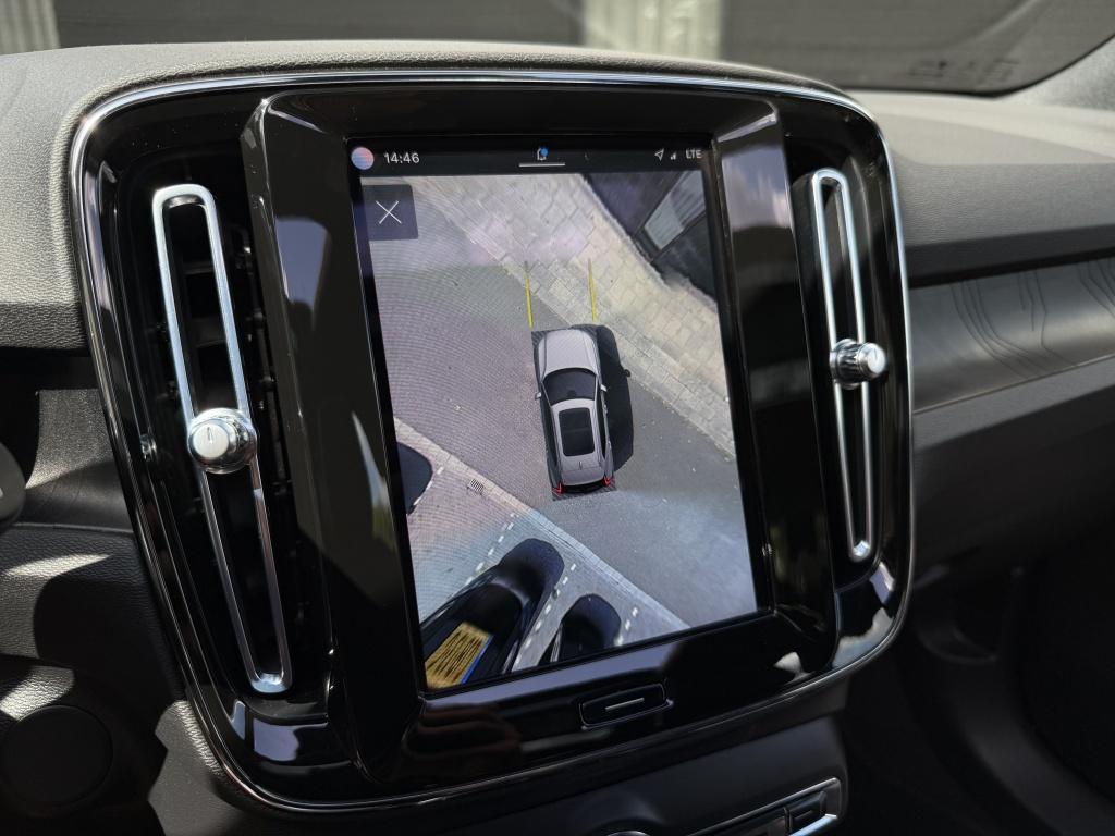 Volvo XC40 recharge pro
