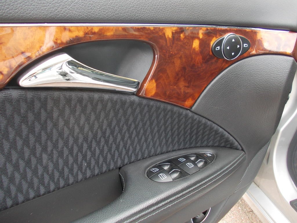 Mercedes-Benz E-Klasse 220 cdi elegance aut. e220cdi