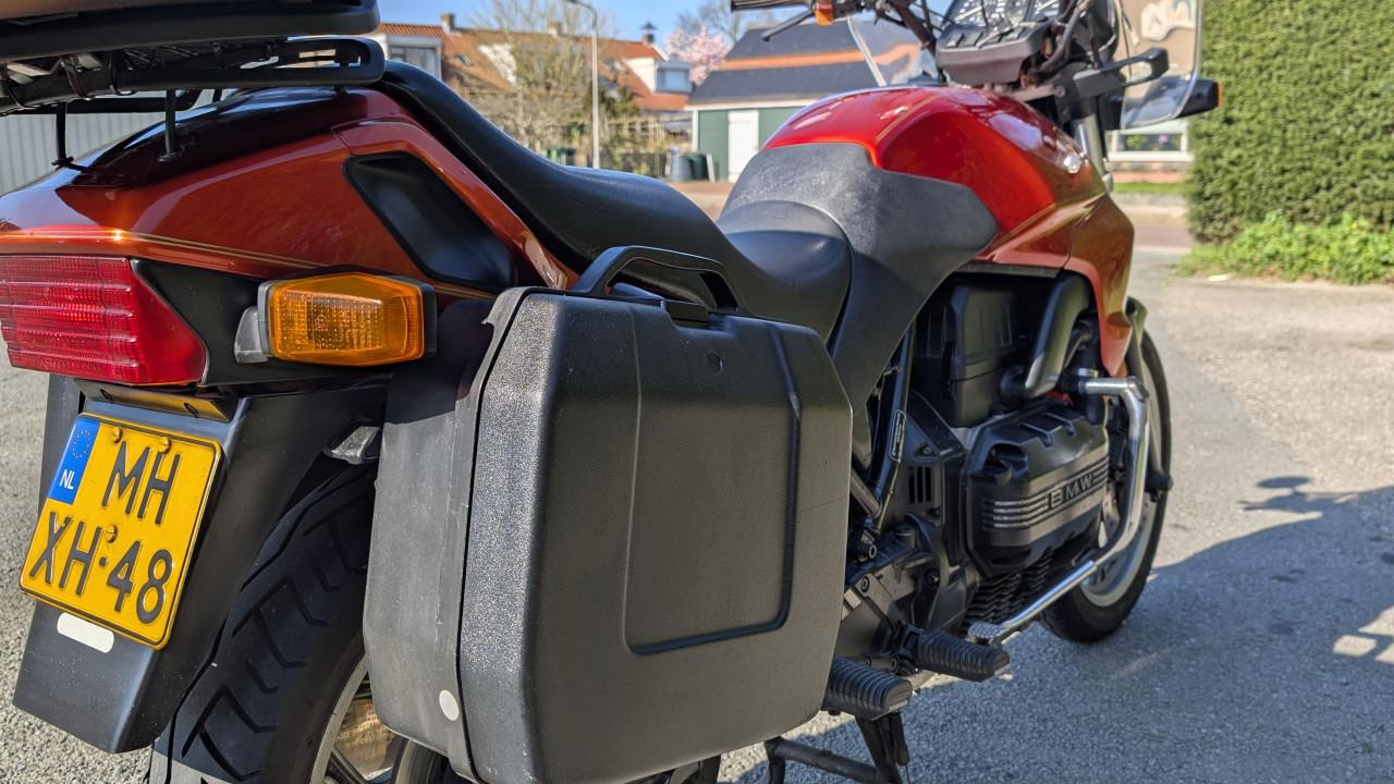 BMW K75