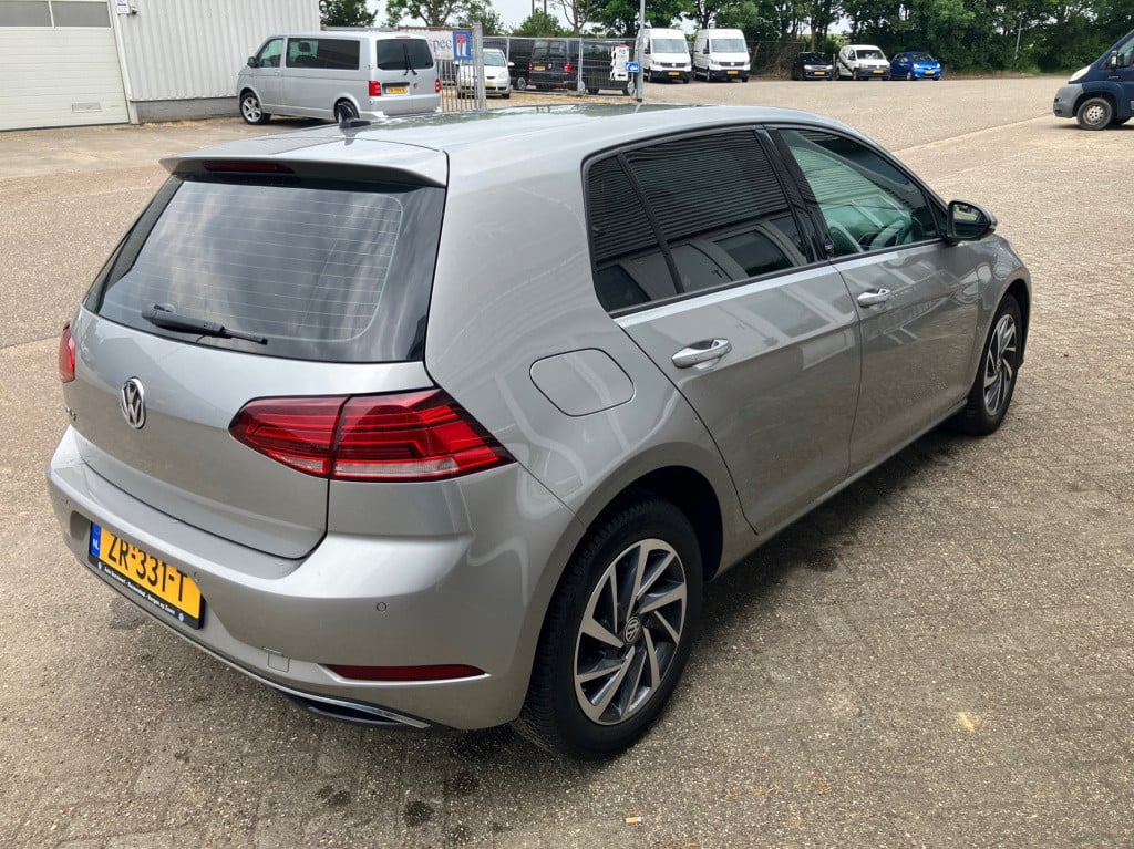 Volkswagen Golf 1.6 tdi comfortline navi 85 kw