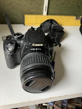 Te koop foto en filmapperatuur uit de oudere tijd