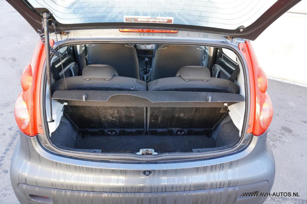 Peugeot 107 1.0-12v xs