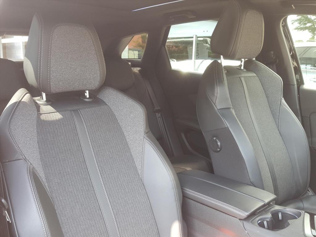Peugeot 3008 gt-line 1.2 130pk apple carplay & android auto| navi | trekhaa