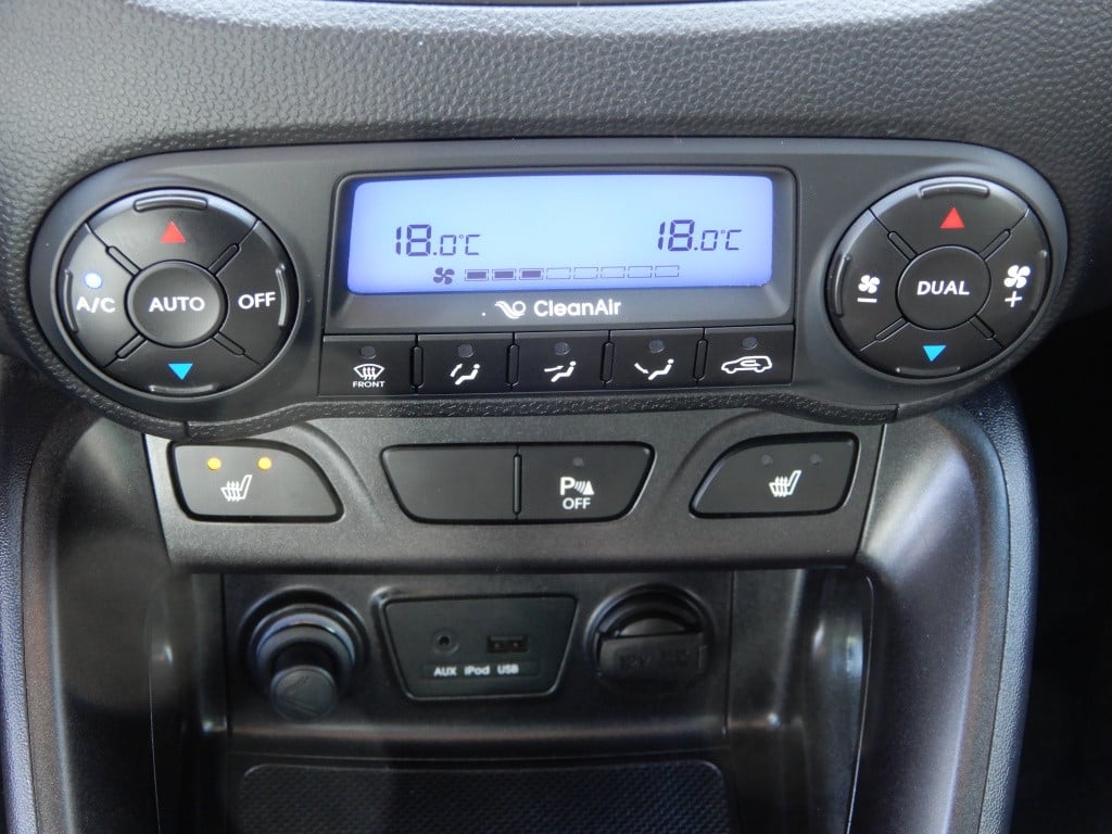 Hyundai Ix35 1.6i gdi go! | trekhaak 1200kg | navigatie | nl auto | achteru