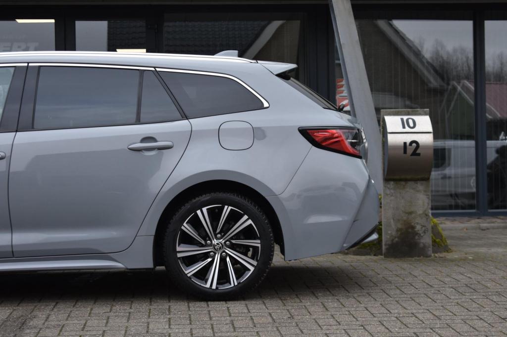 Toyota Corolla Touring Sports 1.8 hybrid dynamic | camera | stoelverwarming