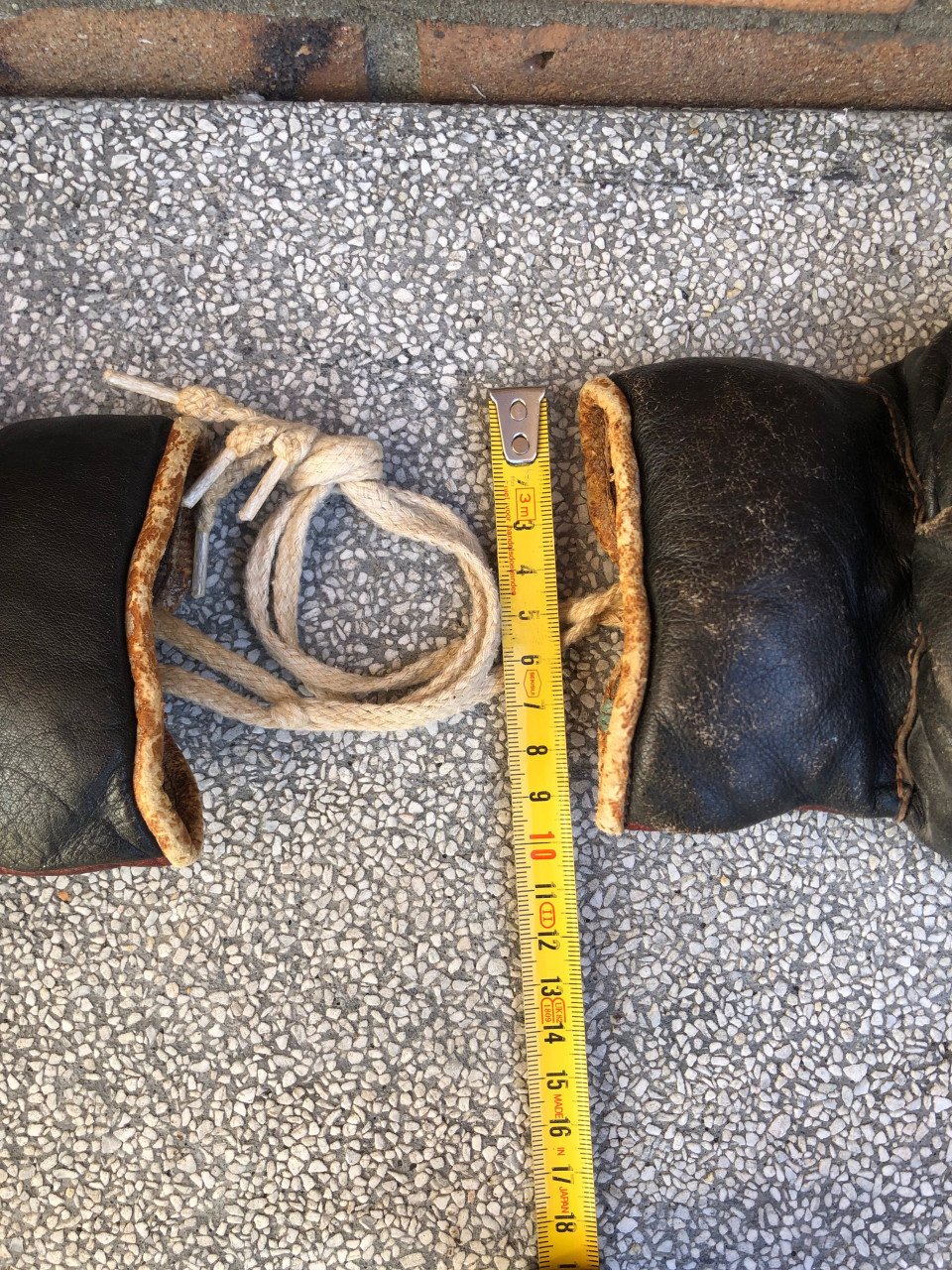 Vintage bokshandschoenen.