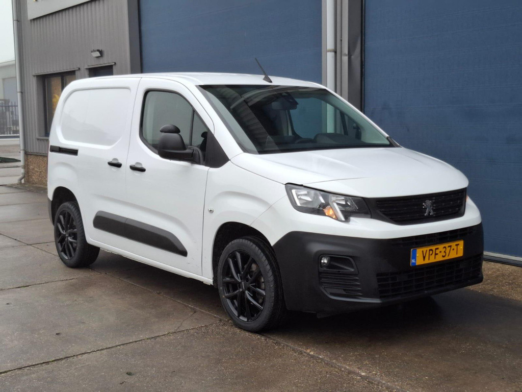 Peugeot Partner 1.5 bluehdi premium airco / cruise controle / navi / 105 pk