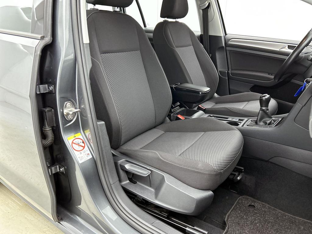 Volkswagen Golf variant 1.0 tsi trendline | parkeer sensoren | cruise contr