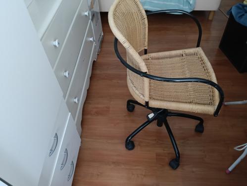 Te koop nette rieten buro stoel!