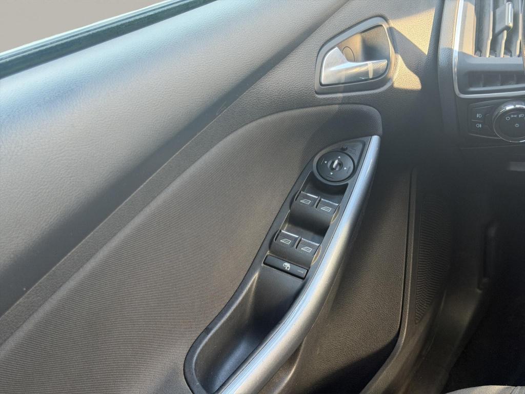 Ford Focus 1.6 ecoboost titanium clima cruise