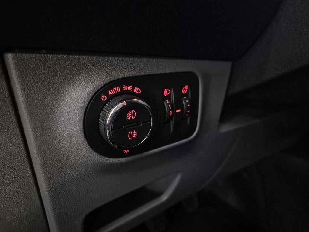 Opel Corsa 1.4 turbo innovation