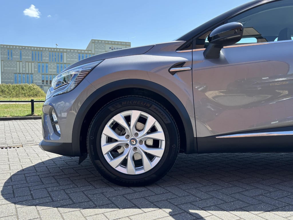 Renault Captur 1.6 e-tech plug-in hybrid 160 intens