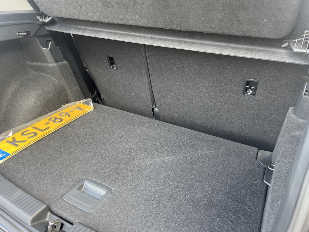 Volkswagen T-cross 1.0 tsi r-line