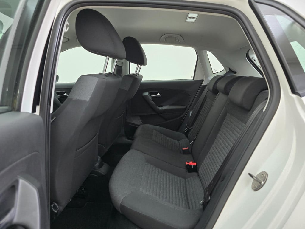 Volkswagen Polo occasion 1.2 tsi met carplay radio en 5 deurs uitv. | tweed