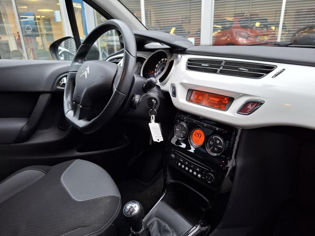 Citroen C3 1.4i selection clima/lmv/trekhaak lage km.stand!