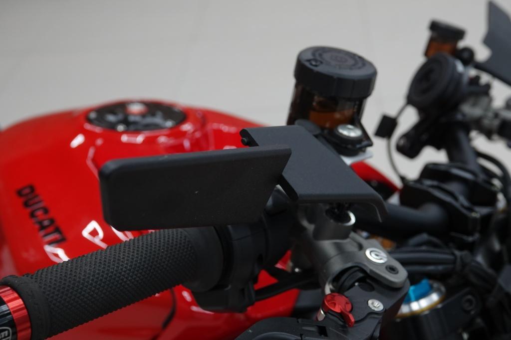 Ducati Streetfighter tour v4 s | akrapovic | carbon |
