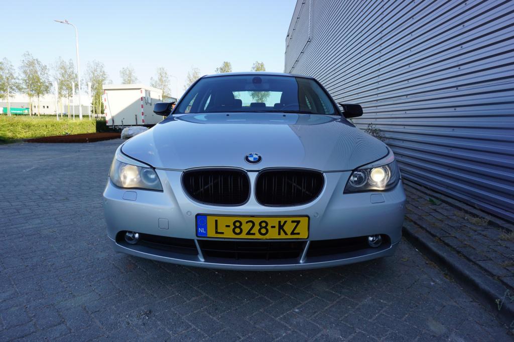 BMW 5 Serie 523i automaat - airco / navi / cruise / leder / pano / stoelver