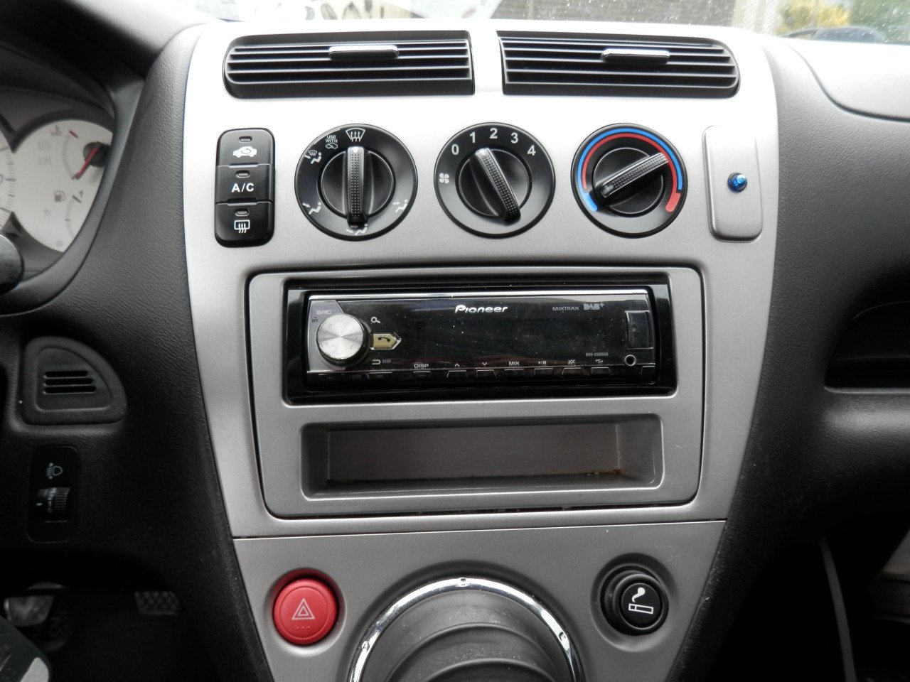 Auto Garant Biedt Aan: Honda Civic 1.6 3 DR Sport