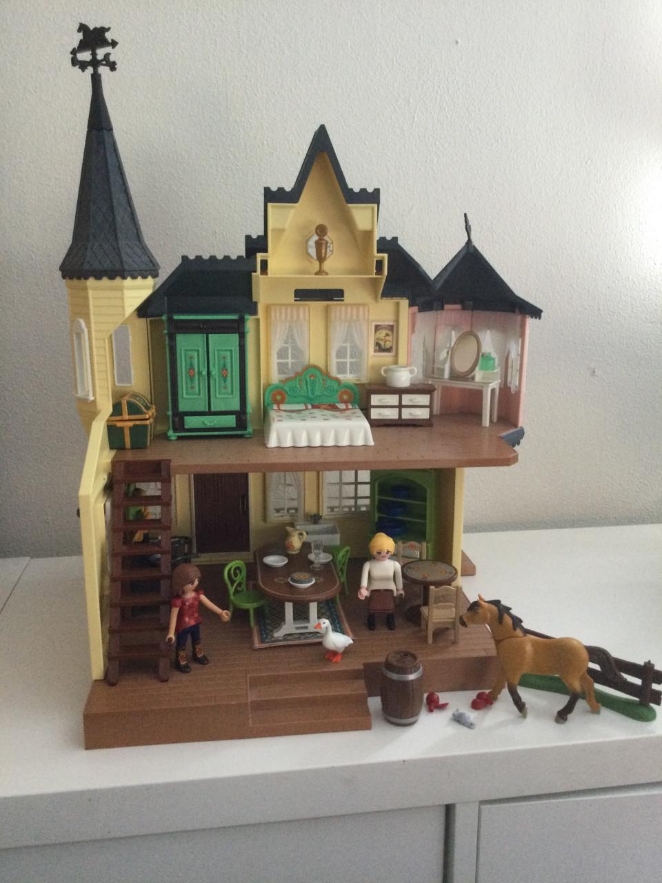 Playmobil house of Spirit