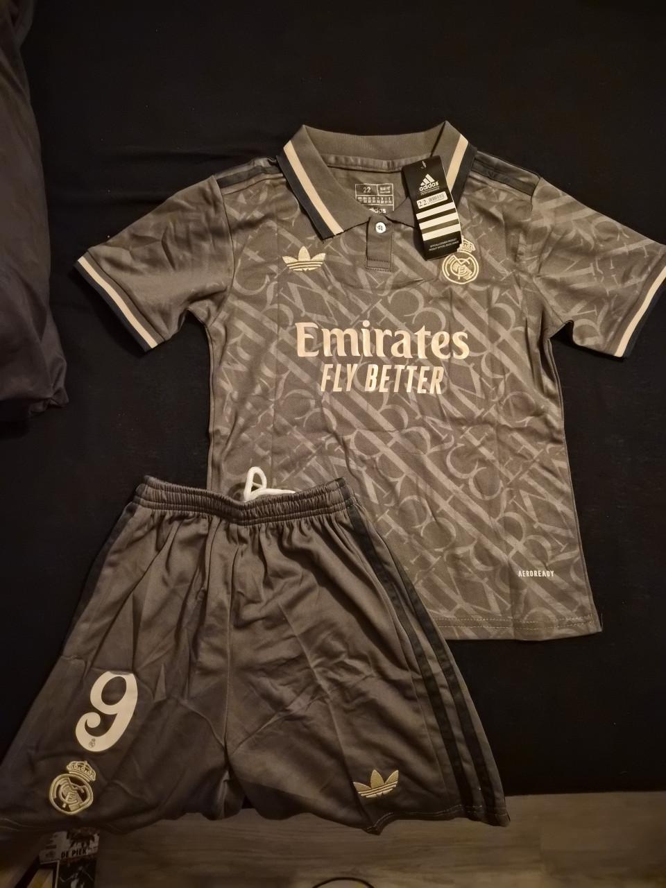 Voetbal Broek en Shirt Real Madrid MT:22