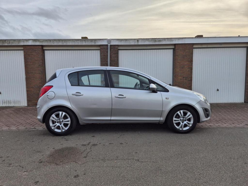 Opel Corsa 1.3 cdti ecoflex s/s connect edition / coc aanwezig