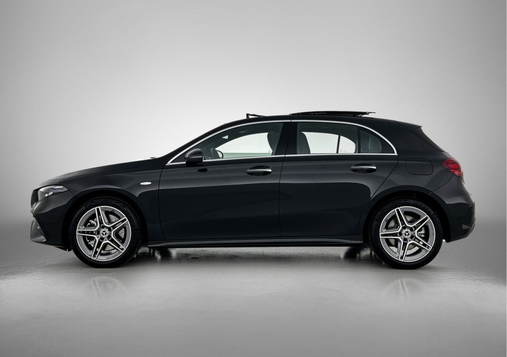 Mercedes-Benz A-Klasse 250 e business solution amg | parkeerpakket met acht