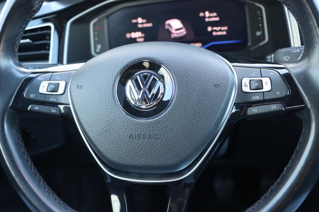 Volkswagen Polo 1.0 tsi highline business r