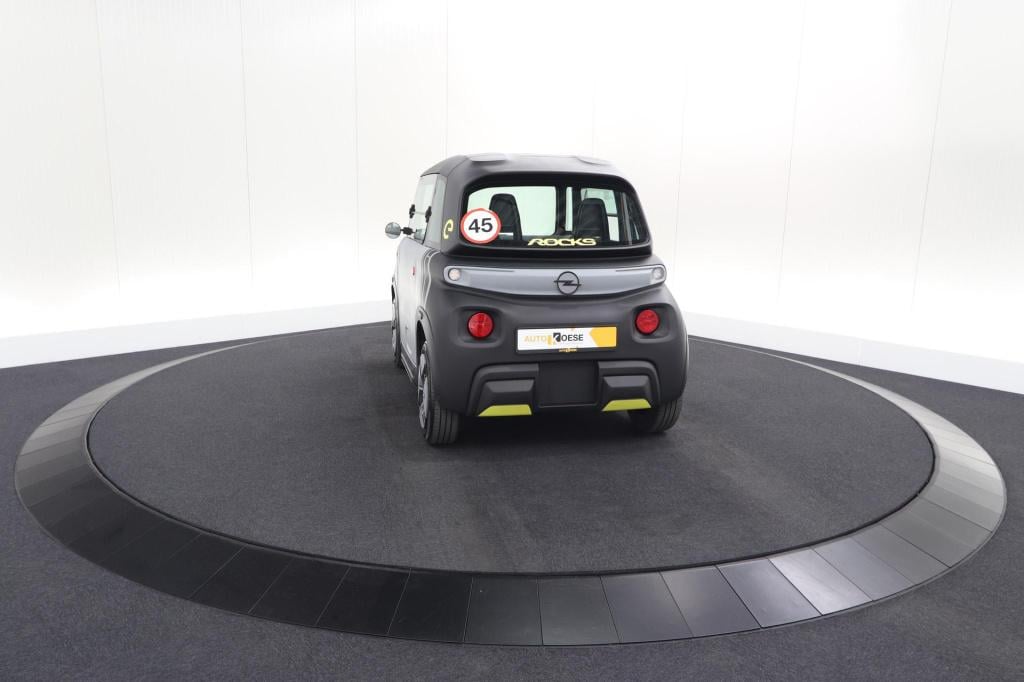 Opel Rocks-e base | vanaf 16 jaar | panoramadak | led | ventilatie | two-to