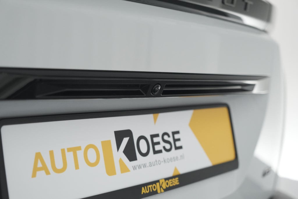 Peugeot 2008 puretech 130 eat8 gt | 360 camera | stoelmassage | adaptieve c