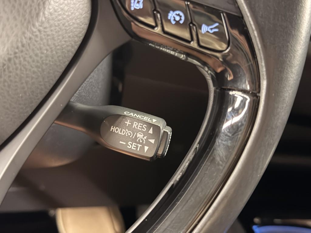 Toyota C-hr 1.8 hybrid executive