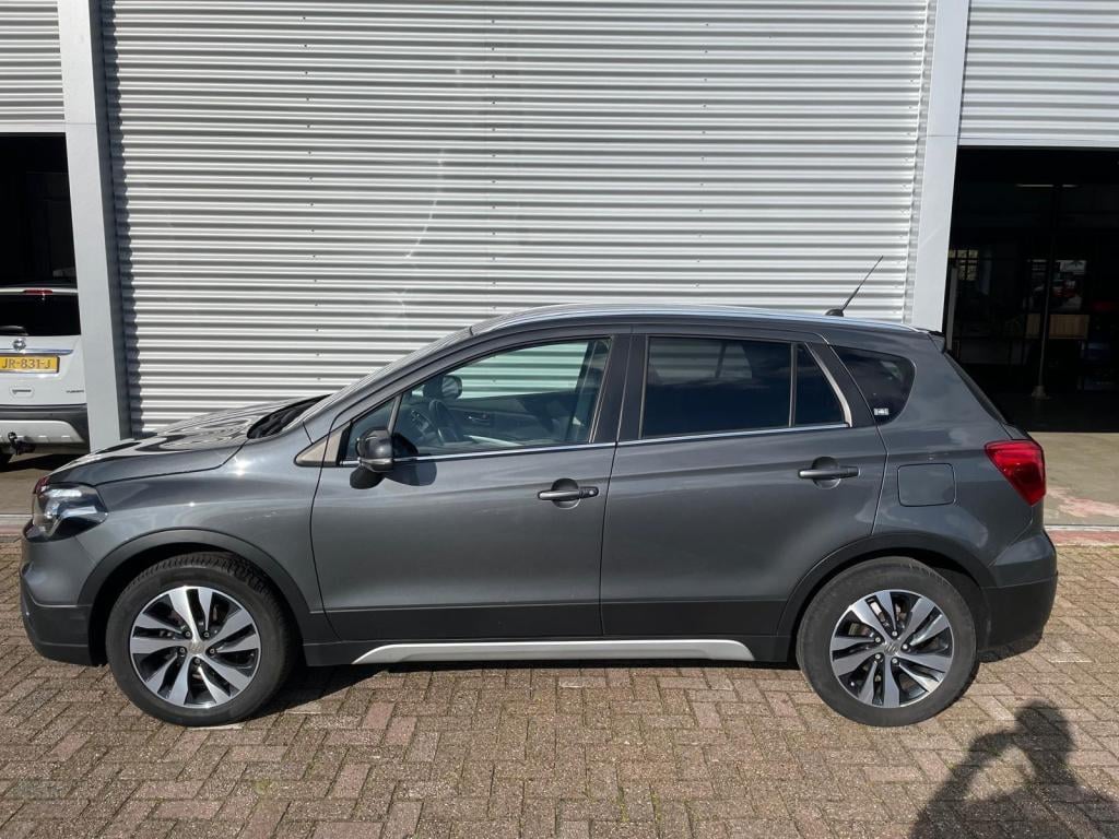 Suzuki Sx4 S-cross 1.4 boosterjet style smart hybrid