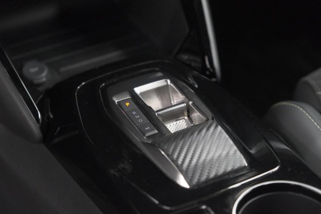 Peugeot 2008 puretech 130 eat8 gt | 360 camera | adaptieve cruise control |