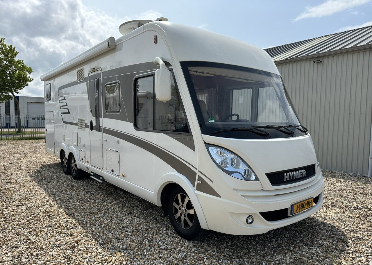 Hymer B 778 SL Automaat - C1 Rijbewijs, 2016, 74000, jaar APK, Bovag, beurt