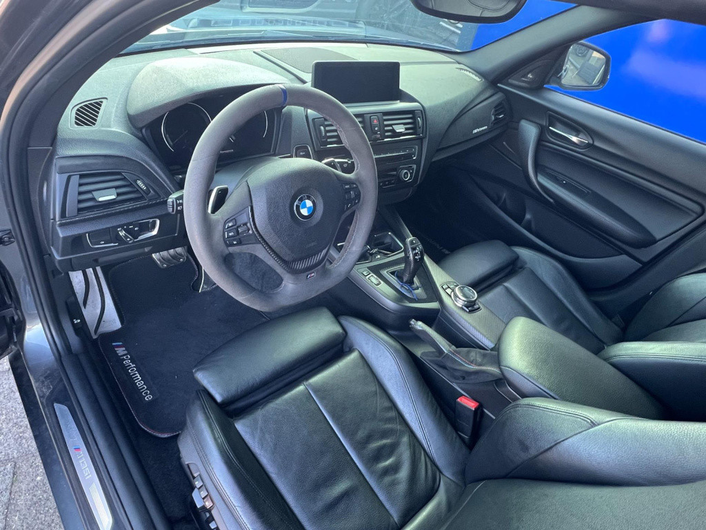 BMW 1 Serie m135i xdrive high executive, customized, stage 2 437 pk!