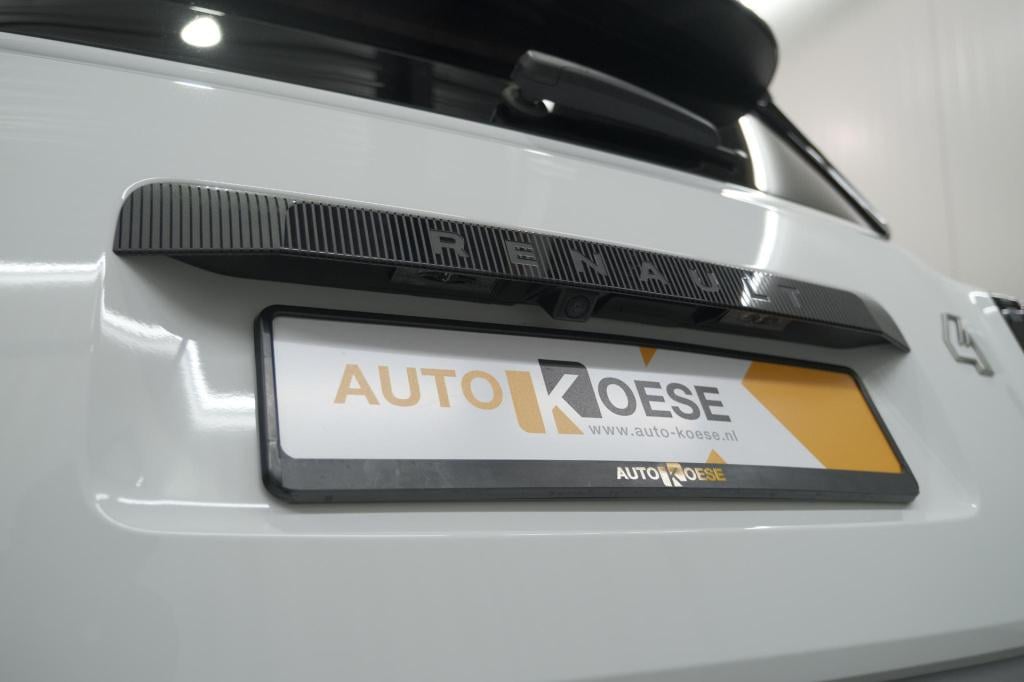 Renault 4 comfort range iconic 52 kwh | pack advanced driving assist | adap