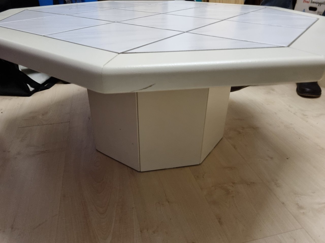 Salontafel en 2 bijzettafels