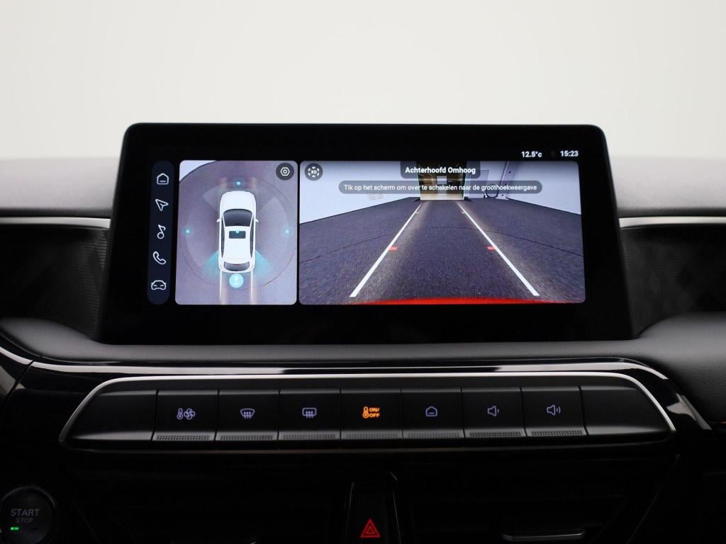 MG Mg3 1.5 hybrid+ luxury 17'' velgen | zwart dak & spiegels | privacy glas