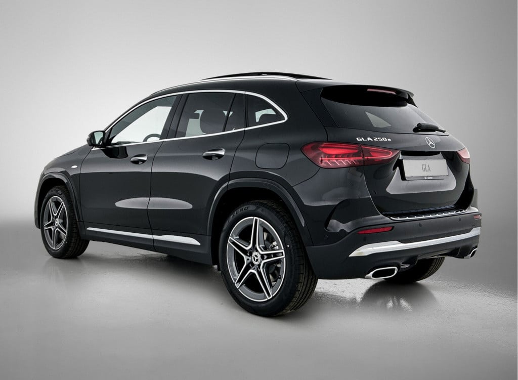 Mercedes-Benz Gla-klasse 250 e business solution amg | premium plus pakket 