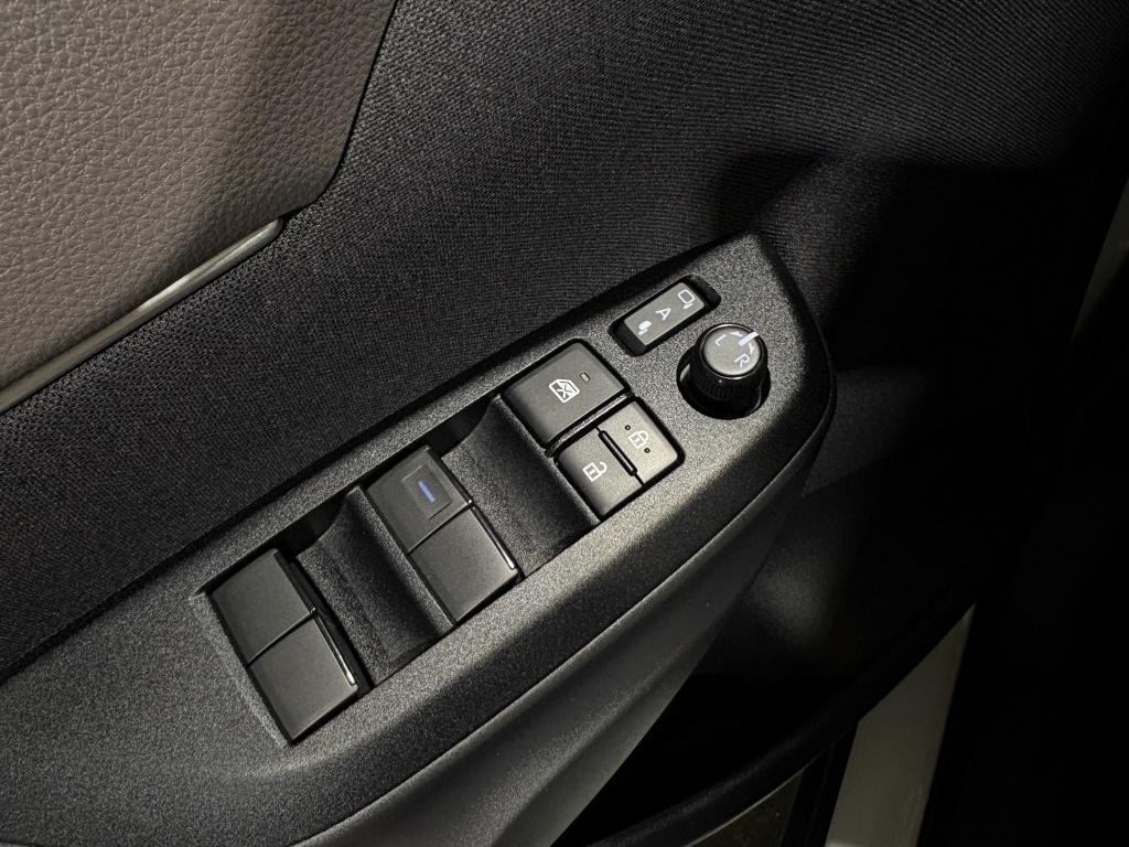 Toyota Yaris Cross 1.5 hybrid executive | 360 camera | bsm | stoelverwarmin