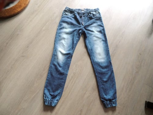 Jeans van Jack&Jones maat W31-W34.