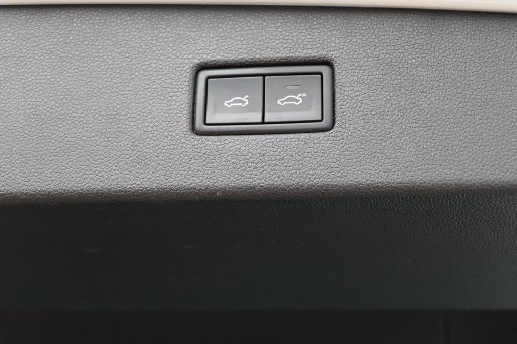 Volkswagen Tiguan 1.4 tsi comfortline business r