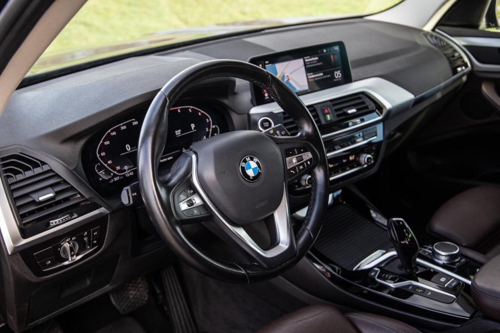 BMW X3 xdrive30e high executive bruin leer / panorama dak / automaat / plug