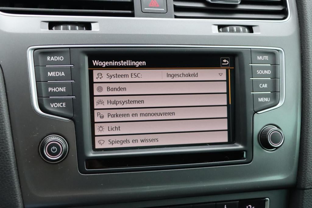 Volkswagen Golf 1.2 tsi connected series 110pk