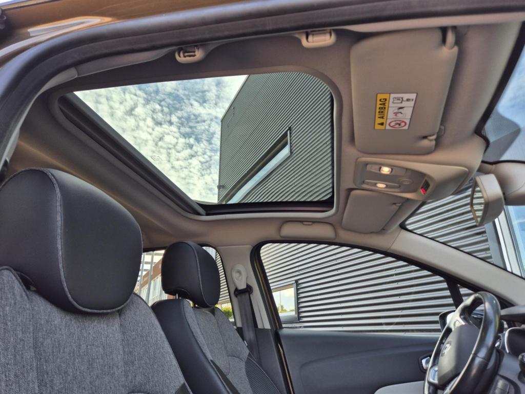 Renault Captur 1.3 tce 150 edc automaat intens panoramadak, navigatie, p-hu