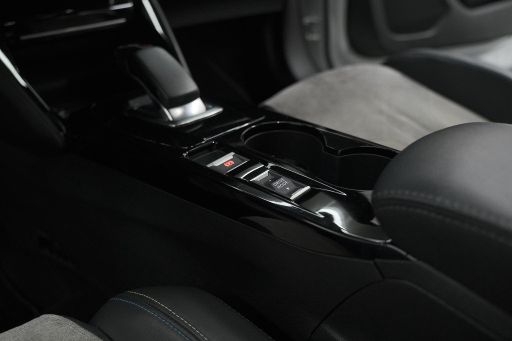 Peugeot E-2008 ev gt pack 50 kwh | schuif-/kanteldak | adaptieve cruise con